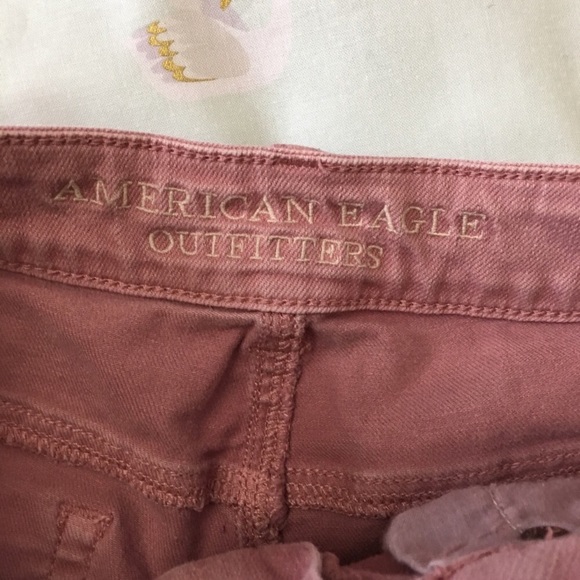 AEO Dusty Rose Distressed Jean Short - Size 6 - Picture 5 of 6
